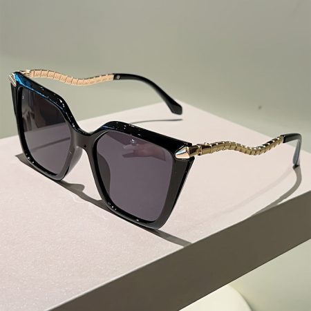 Women'S Cat-Eye Fashion Glasses - Stylish Oversized Fashion Glasses with Golden Chain, Black Frames & Gradient Lenses for Parties, Streetwear & Casual Attire, Party Eyewear, Chic Eyewear, Metallic Chain Detail